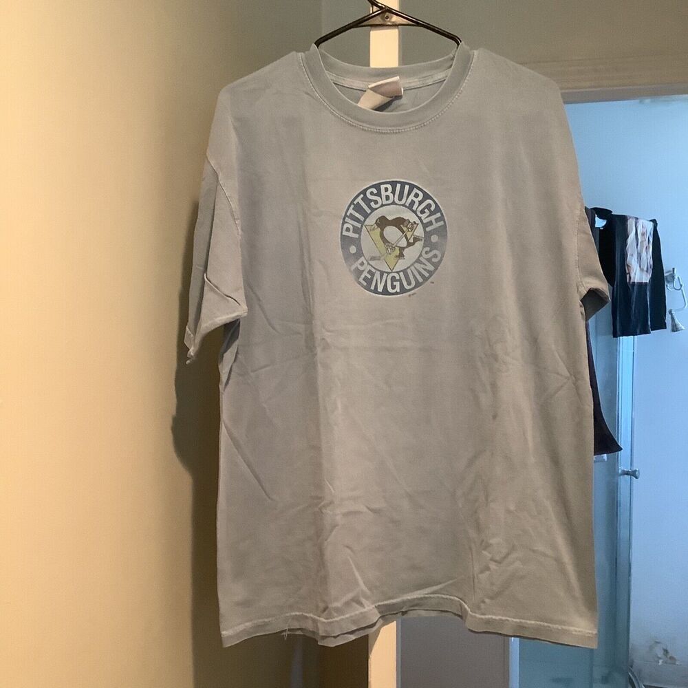 Vintage vtg majestic hard tag teee T-shirt graphic designer art screenprint size